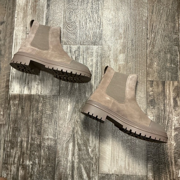 Steve Madden Tan Ankle Boots Size 9 - Picture 13 of 16